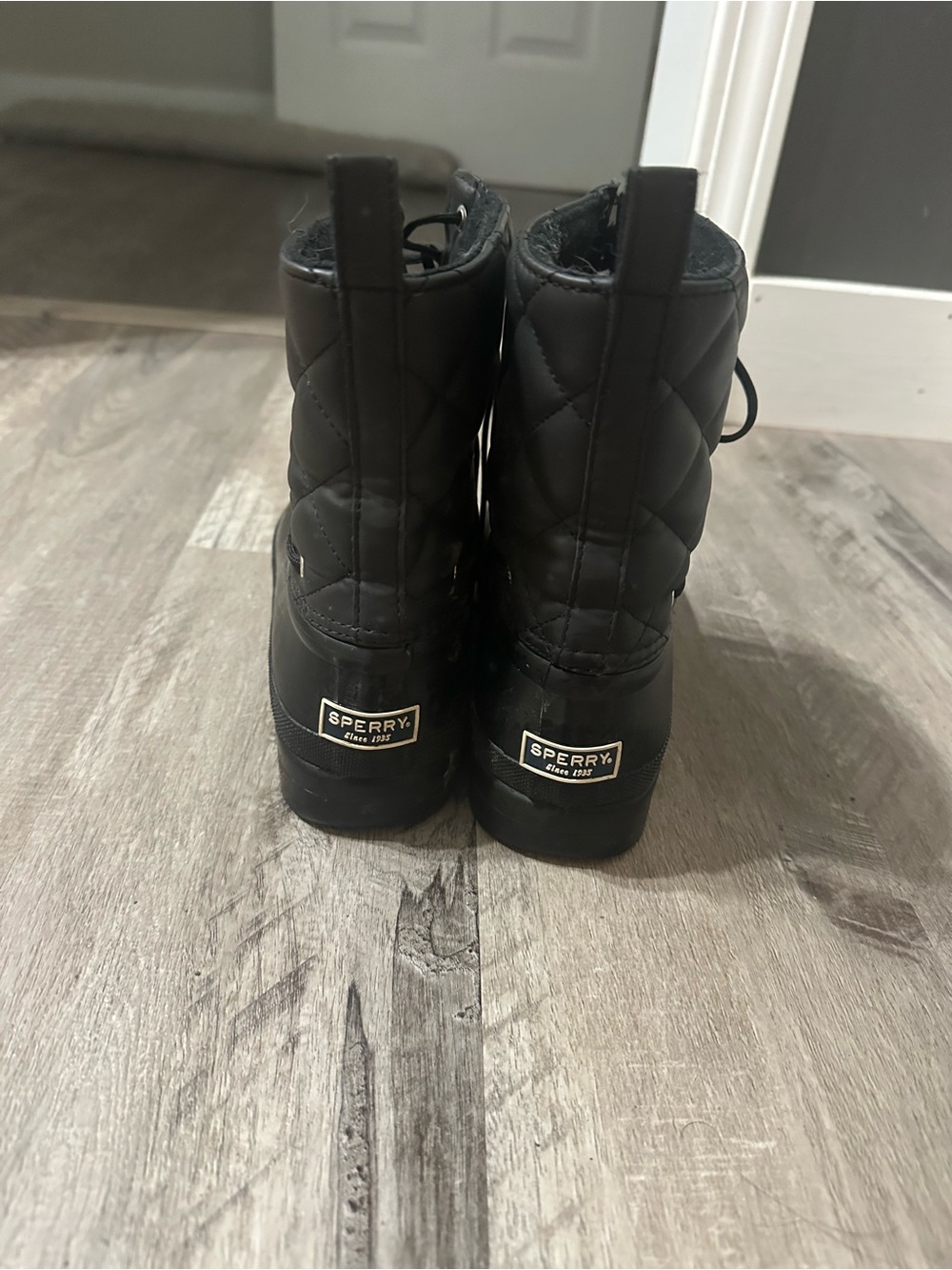 Sperry Black Quilted Lace-Up Cold Weather Boots